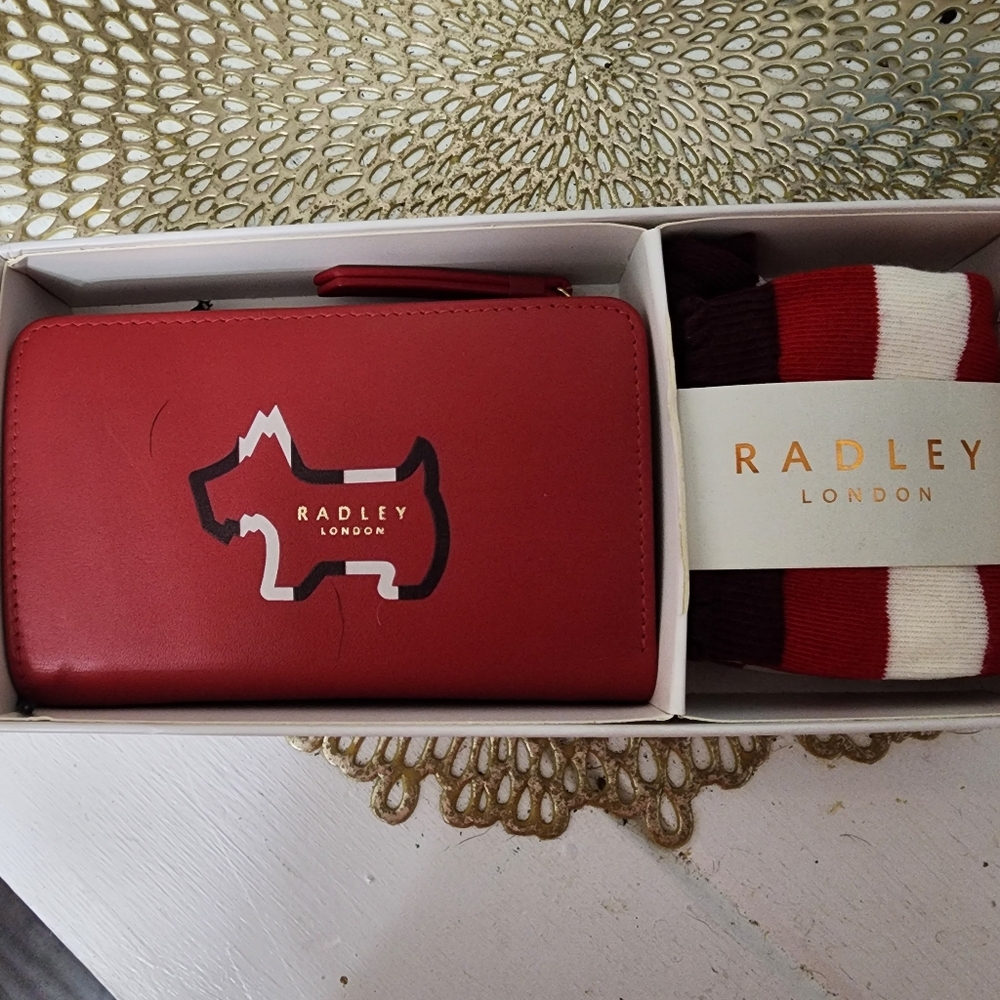 Radley London Red Wallet and Socks Set - Picture 8 of 8